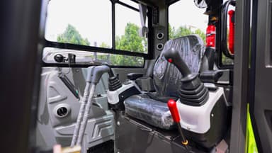 Hundal SkidLoader thumbnail